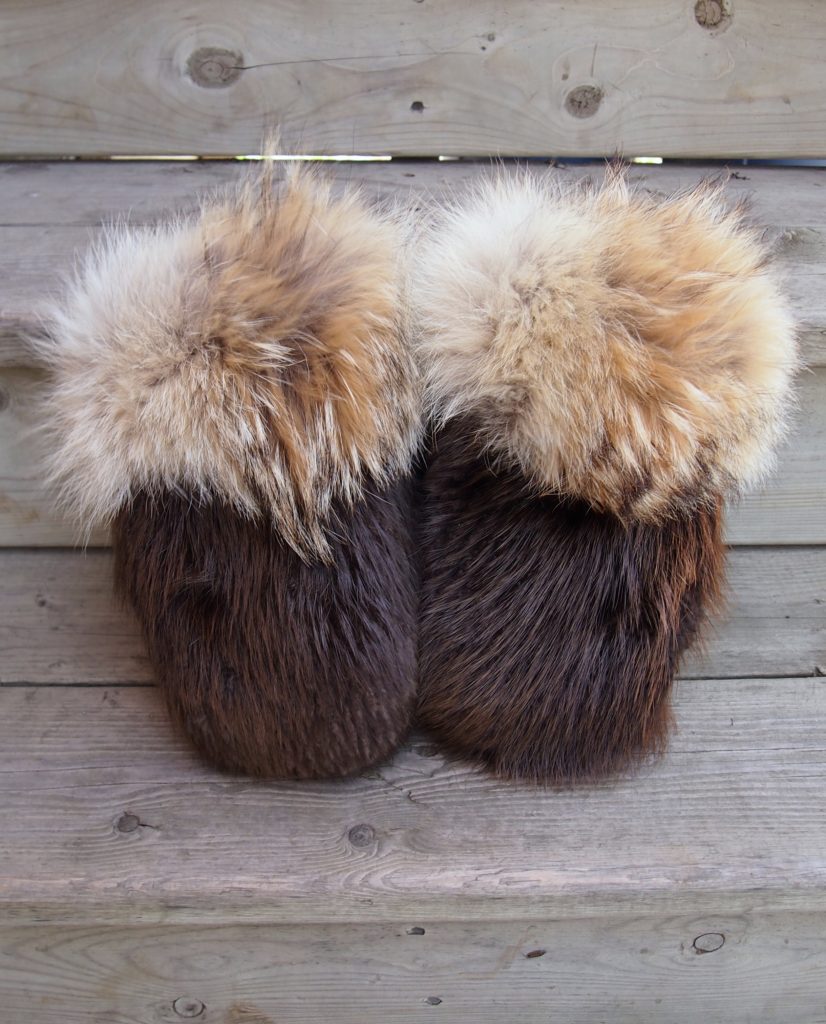 Beaver fur mittens (unisex adult)